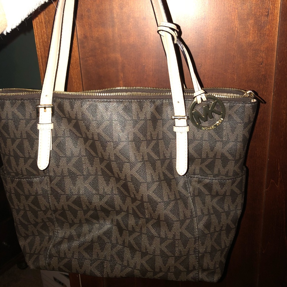 Michael Khors Purse